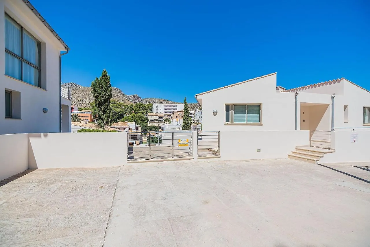 Molins 3 Villa Cala de Sant Vicenc Spanje